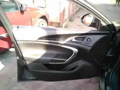 Veículo de Sucata opel insignia berlina cosmo do ano 2010 alimentado a20dth