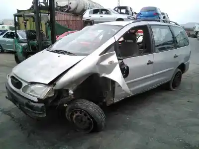 Veículo de Sucata ford galaxy (vx) clx do ano 1999 alimentado afn