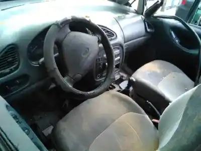 Veículo de Sucata ford galaxy (vx) clx do ano 1999 alimentado afn