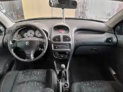 Scrapping Vehicle peugeot 206 sw xs of the year 2004 powered rhy