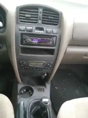 Veículo de Sucata hyundai santa fe (sm) 2.0 crdi vgt comfort do ano 2005 alimentado d4ea-v