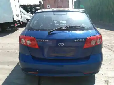 Veículo de Sucata daewoo lacetti sx do ano 2004 alimentado f16d3