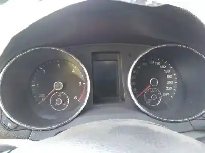 Veículo de Sucata volkswagen golf vi (5k1) advance bluemotion do ano 2009 alimentado cayc