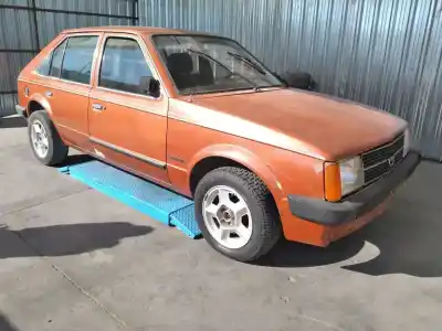 Veículo de Sucata opel kadett d sr berlina do ano 1982 alimentado 13s