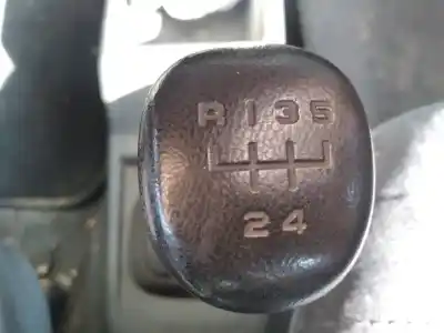 Veículo de Sucata opel kadett d sr berlina do ano 1982 alimentado 13s