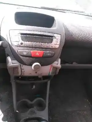 Veículo de Sucata peugeot 107 básico do ano 2007 alimentado 1kr