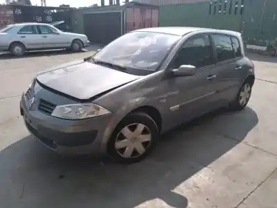 Veículo de Sucata renault megane ii berlina 5p confort authentique do ano 2003 alimentado k4mt760