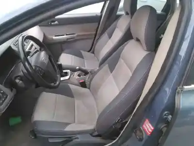 Sloopvoertuig volvo                                              s40 berlina                                                                                                                                                                                                                                                2.0 d momentum                                                                                                                                                                                                                                             van het jaar 2004 aangedreven d4204t