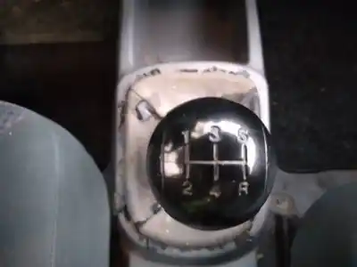 Veículo de Sucata daewoo kalos 1.2 se do ano 2004 alimentado b12s1g