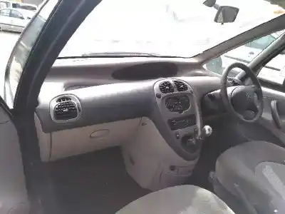 Sloopvoertuig citroen xsara picasso (n68) 1.6 van het jaar 2017 aangedreven nfv