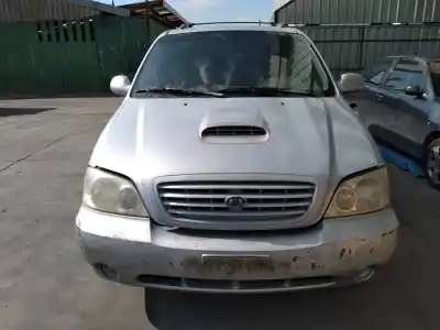 Véhicule à la ferraille KIA CARNIVAL II 2.9 CRDi CAT de l'année 2002 alimenté J3