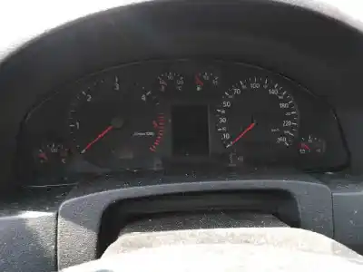 Veículo de Sucata audi a6 berlina (4b2) 2.5 tdi do ano 2000 alimentado afb