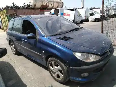 Veículo de Sucata peugeot 206 sw xs do ano 2002 alimentado rhy