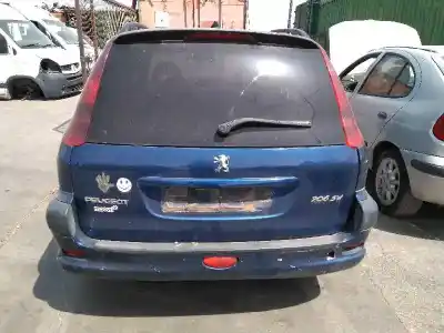 Veículo de Sucata peugeot 206 sw xs do ano 2002 alimentado rhy