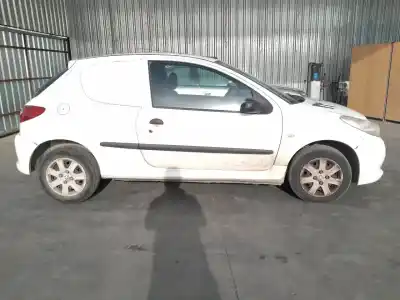 Veículo de Sucata peugeot 206+ básico do ano 2011 alimentado 8hr / 8h01