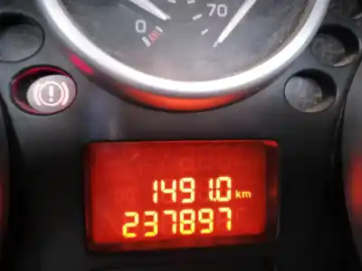 Veículo de Sucata peugeot 206+ básico do ano 2011 alimentado 8hr / 8h01