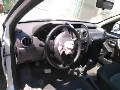 Scrapping Vehicle dacia duster ambiance 4x2 of the year 2016 powered h5ff410