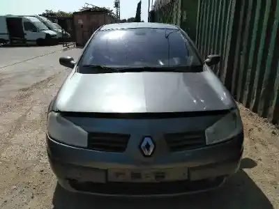 Veículo de Sucata RENAULT MEGANE II BERLINA 5P Confort Authentique do ano 2004 alimentado K4M W7