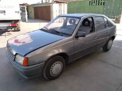Veículo de Sucata opel kadett e gl berlina do ano 1991 alimentado 14nv