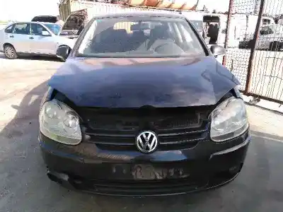 Vehículo de desguace VOLKSWAGEN GOLF V BERLINA (1K1) Highline del año 2004 con motor BKD
