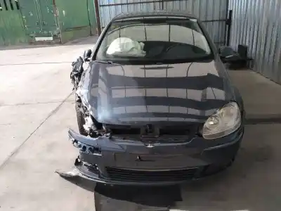 Vehículo de desguace VOLKSWAGEN GOLF V BERLINA (1K1) Highline del año 2006 con motor BKC