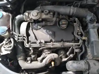 Veículo de Sucata volkswagen golf v berlina (1k1) highline do ano 2006 alimentado bkc