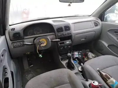 Véhicule à la ferraille kia rio (bc) 1.3 rs paket s berlina de l'année 2002 alimenté a3e