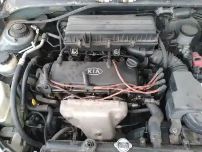 Véhicule à la ferraille kia rio (bc) 1.3 rs paket s berlina de l'année 2002 alimenté a3e