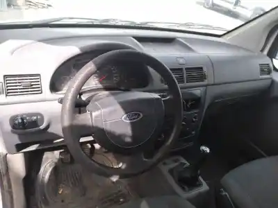 Здавання транспортного засобу ford tourneo connect (tc7) lx familiar року 2005 потужний hcpa