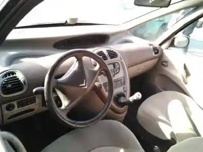 Sloopvoertuig citroen xsara picasso (n68) 1.6 hdi van het jaar 2004 aangedreven 9hy