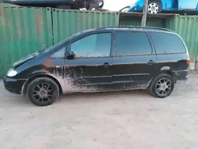 Veículo de Sucata ford galaxy (vx) glx do ano 2000 alimentado y5b