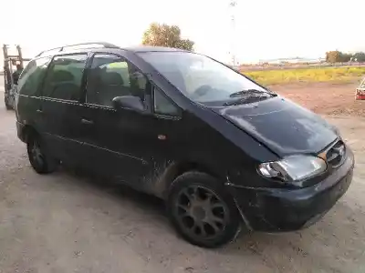 Veículo de Sucata ford galaxy (vx) glx do ano 2000 alimentado y5b