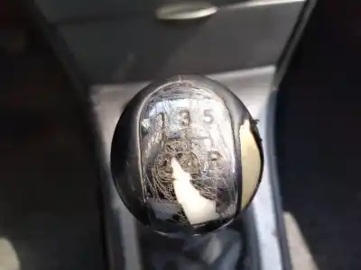 Vehicul casat toyota corolla (e12) 2.0 d-4d sol sedán al anului 2006 alimentat 1cdftv