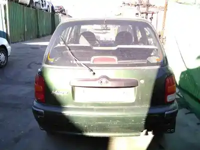 Sloopvoertuig nissan micra (k11) beat van het jaar 1998 aangedreven cg10