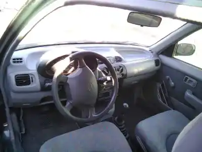 Sloopvoertuig nissan micra (k11) beat van het jaar 1998 aangedreven cg10