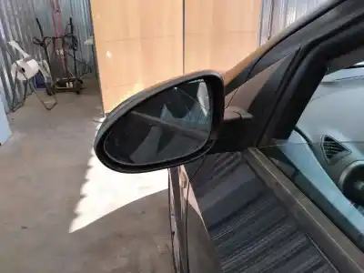 Veículo de Sucata chevrolet aveo sedán ls do ano 2013 alimentado a12xer