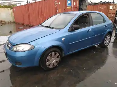 Veículo de Sucata daewoo lacetti se do ano 2004 alimentado f14d3