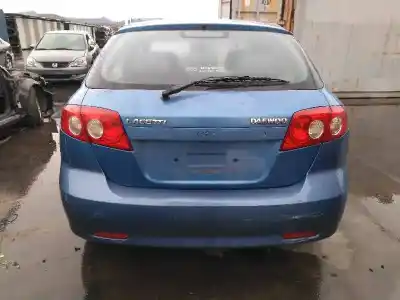 Veículo de Sucata daewoo lacetti se do ano 2004 alimentado f14d3