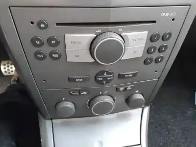 Здавання транспортного засобу opel astra gtc enjoy року 2005 потужний z18xe