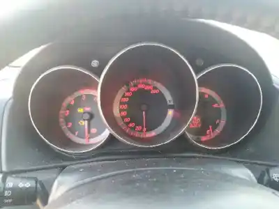 Veicolo di demolizione mazda 3 berlina (bk) 1.6 crdt active dell'anno 2005 alimentato 9hz