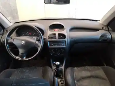 Scrapping Vehicle peugeot 206 sw x-line of the year 2002 powered rhy