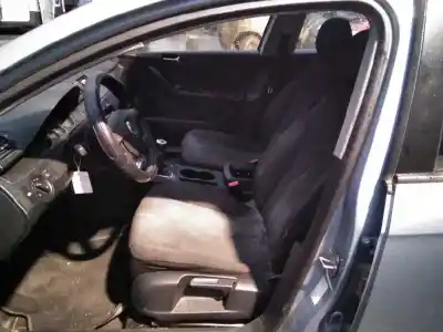 Vehicul casat volkswagen passat berlina (3c2) advance al anului 2006 alimentat bse