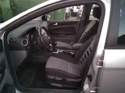 Veicolo di demolizione ford focus lim. (cb4) titanium dell'anno 2009 alimentato g8db