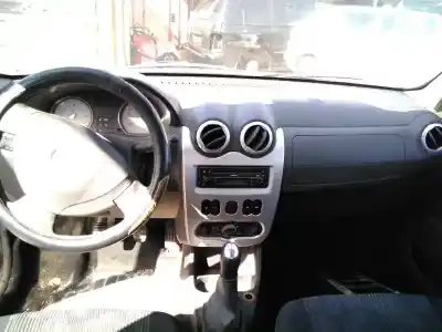 Scrapping Vehicle dacia sandero básico of the year 2009 powered k9kk7