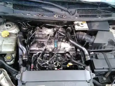 Здавання транспортного засобу ford tourneo connect (tc7) kombi b. corta (2006->) року 2007 потужний r3pa