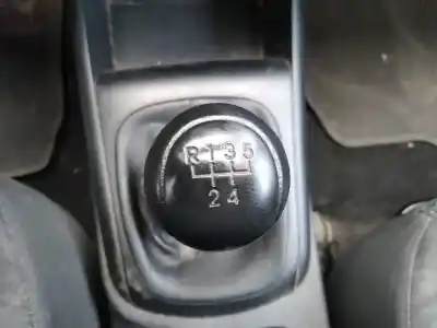 Veículo de Sucata hyundai i30 comfort do ano 2010 alimentado g4fa