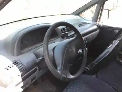 Veículo de Sucata citroen jumpy 2.0 hdi sx caja cerrada acristalada do ano 2001 alimentado rhx