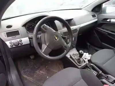 Veicolo di demolizione opel astra gtc cosmo dell'anno 2005 alimentato z13dth