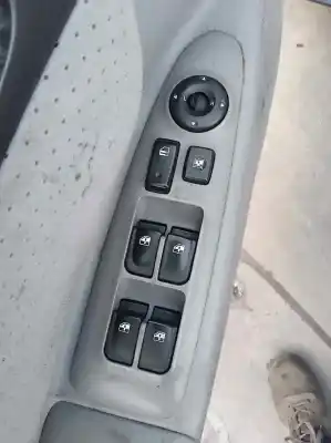 Veículo de Sucata kia magentis concept do ano 2011 alimentado d4ea