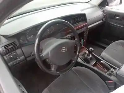 Veículo de Sucata opel omega b elegance berlina do ano 2000 alimentado x25dt